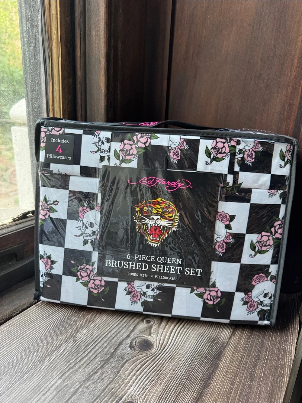 Ed Hardy Black & White Checker Sheet Set with Pink Rose and Skull Motif